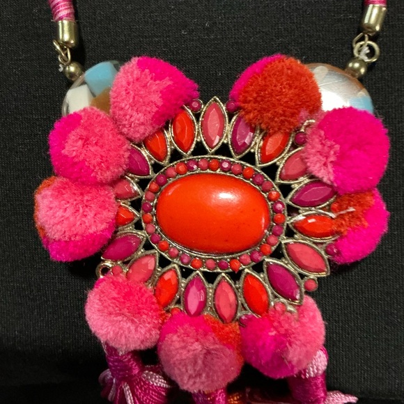 Necklace choker, with a free 3 piece brooch set - Picture 3 of 9